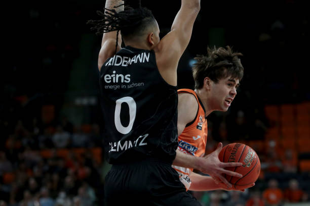 历为意大利 历为意大利