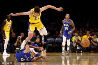 经连续多个 经连续多个